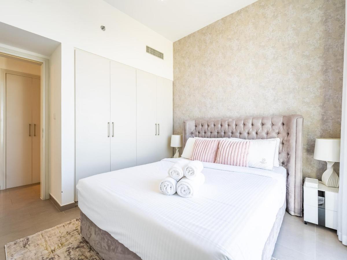 Apartment Serene Retreat 1br In Park Heights 1, Hills Dubai